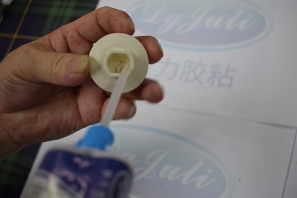 A+B管狀包裝改性丙烯酸ab膠操作方式 A+B管狀包裝改性丙烯酸ab膠操作方式